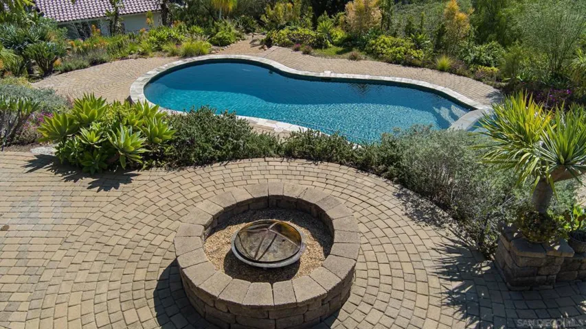 South side of Home, Firepit overlooking Pool & Spa