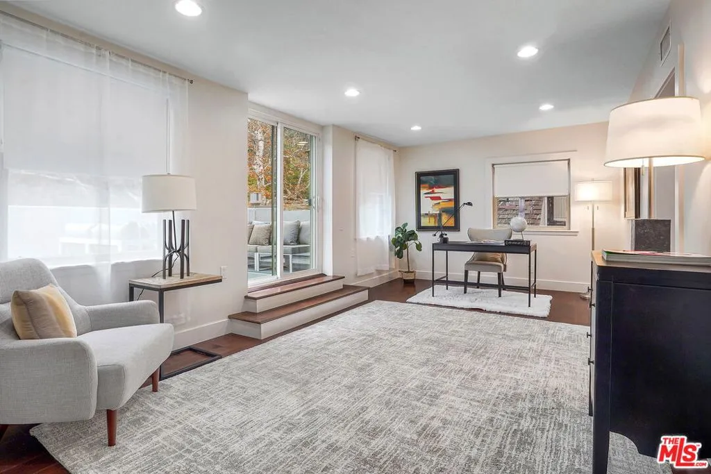 1100 N Beverly Glen Boulevard, Los Angeles, California 90077 home-pic-13