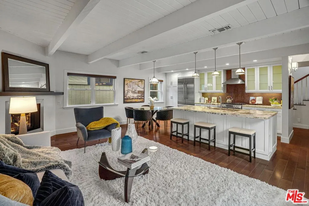1100 N Beverly Glen Boulevard, Los Angeles, California 90077 home-pic-1