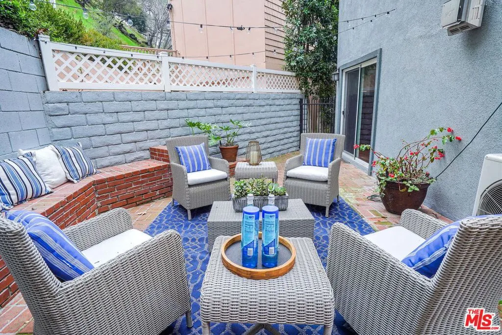 1100 N Beverly Glen Boulevard, Los Angeles, California 90077 home-pic-32