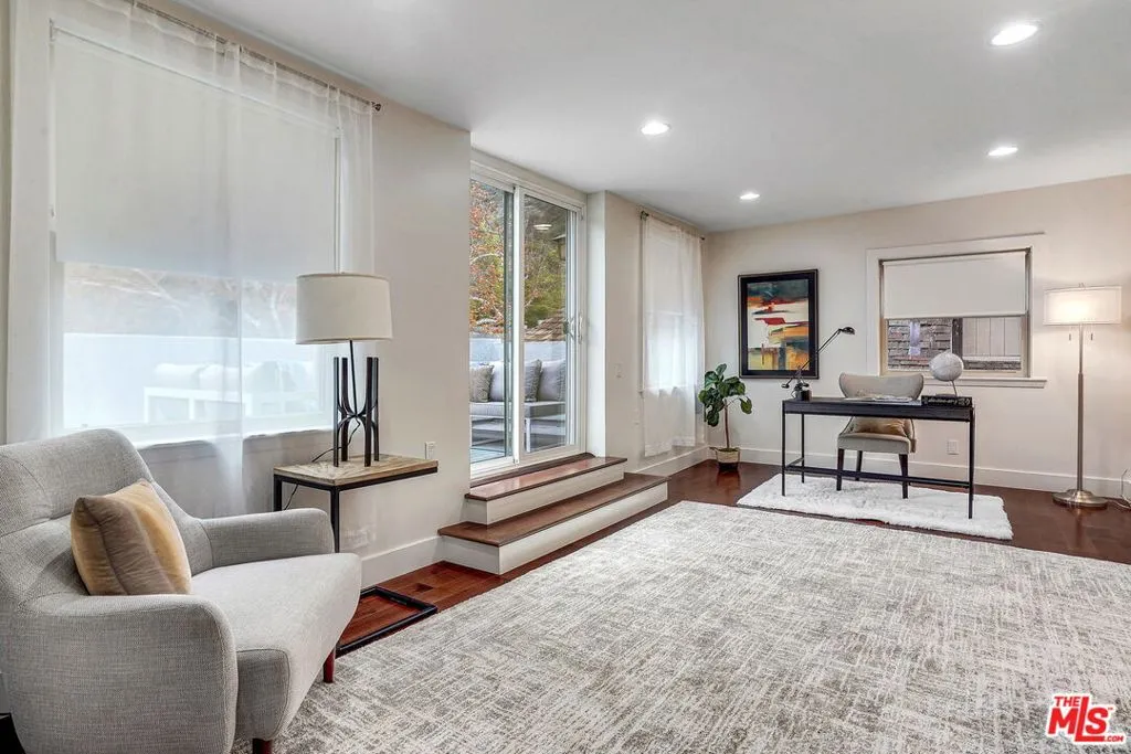 1100 N Beverly Glen Boulevard, Los Angeles, California 90077 home-pic-14