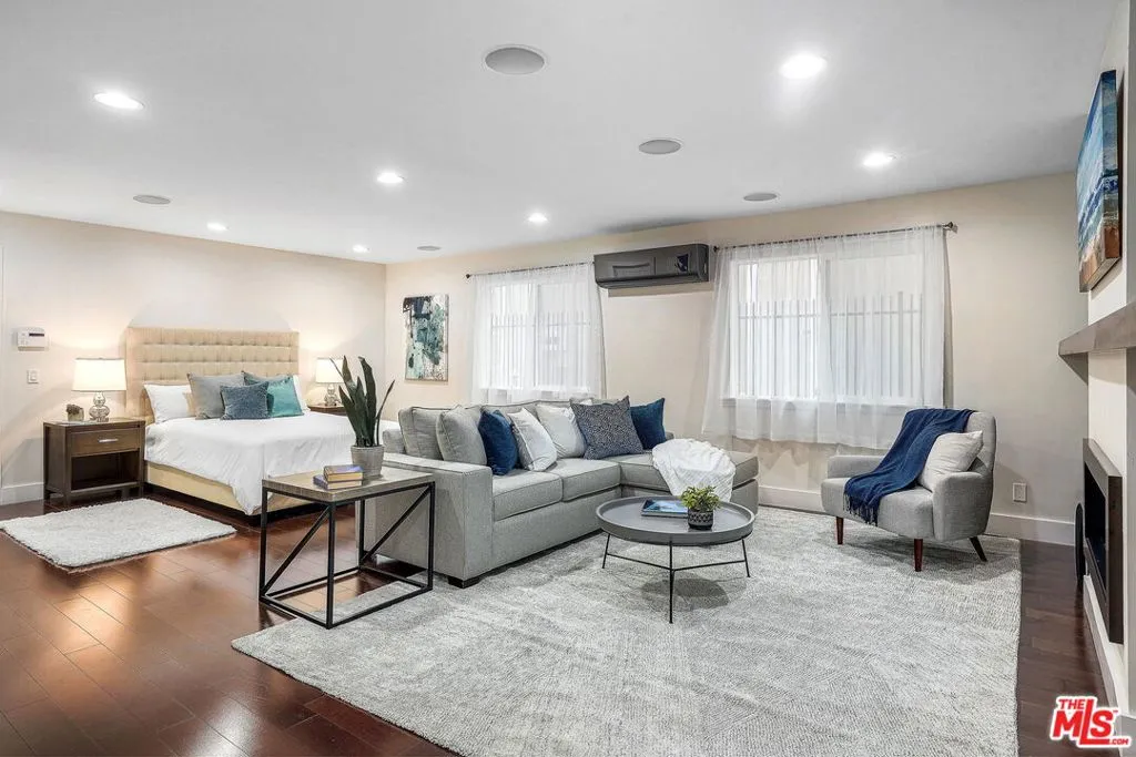 1100 N Beverly Glen Boulevard, Los Angeles, California 90077 home-pic-24