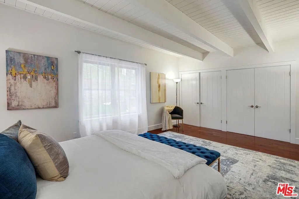 1100 N Beverly Glen Boulevard, Los Angeles, California 90077 home-pic-9
