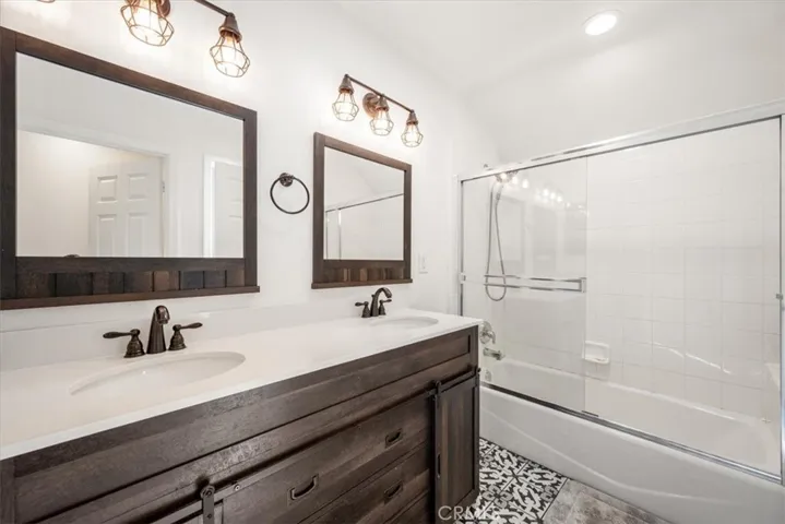 1144 Walnut 11, San Luis Obispo, California 93401