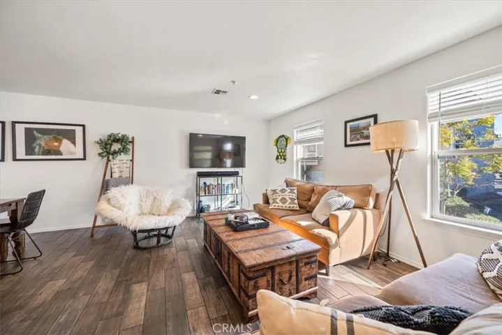 1144 Walnut 11, San Luis Obispo, California 93401