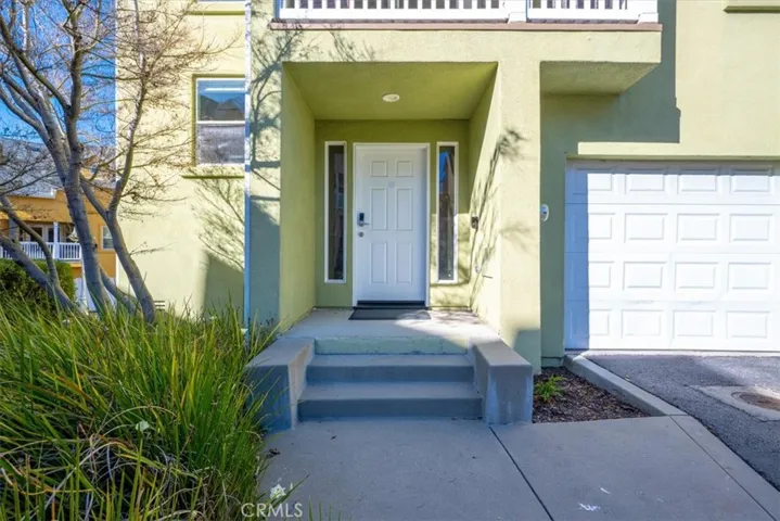 1144 Walnut 11, San Luis Obispo, California 93401