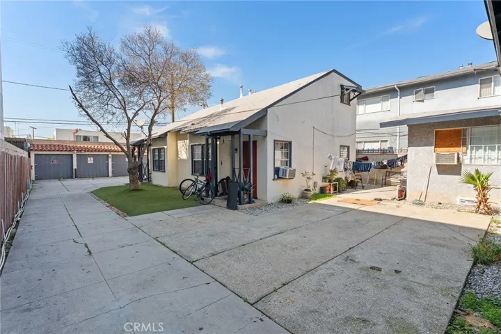 955 N Normandie, Los Angeles, California 90029