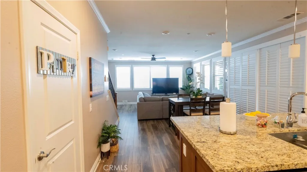 20544 Galloway, Canyon Country, California 91350 home-pic-12