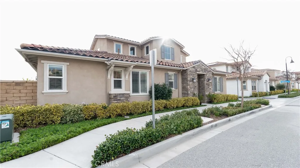 20544 Galloway, Canyon Country, California 91350 home-pic-2