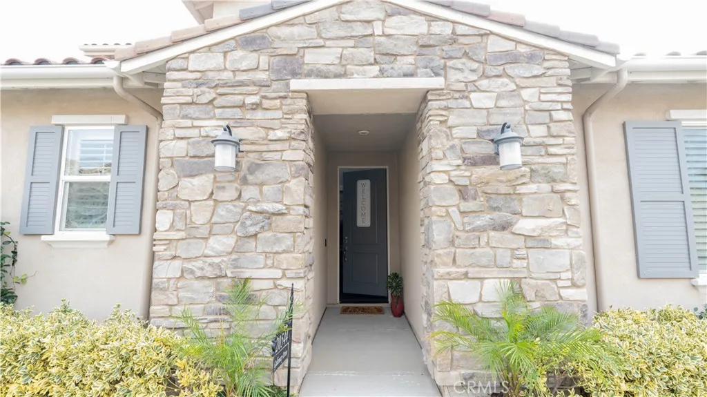 20544 Galloway, Canyon Country, California 91350 home-pic-4