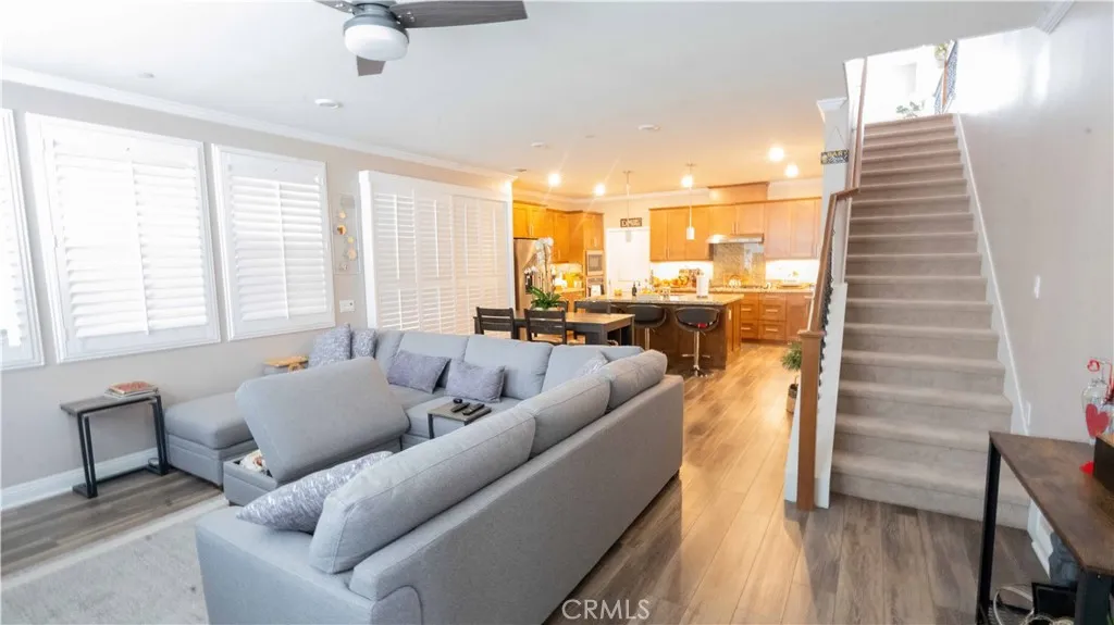 20544 Galloway, Canyon Country, California 91350 home-pic-16