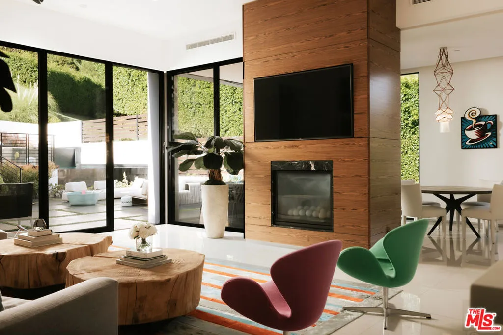 9852 San Circle, Beverly Hills, California 90210 home-pic-15