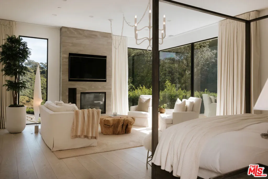 9852 San Circle, Beverly Hills, California 90210 home-pic-10