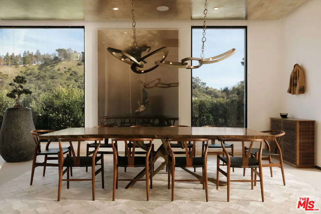 9852 San Circle, Beverly Hills, California 90210 home-pic-7