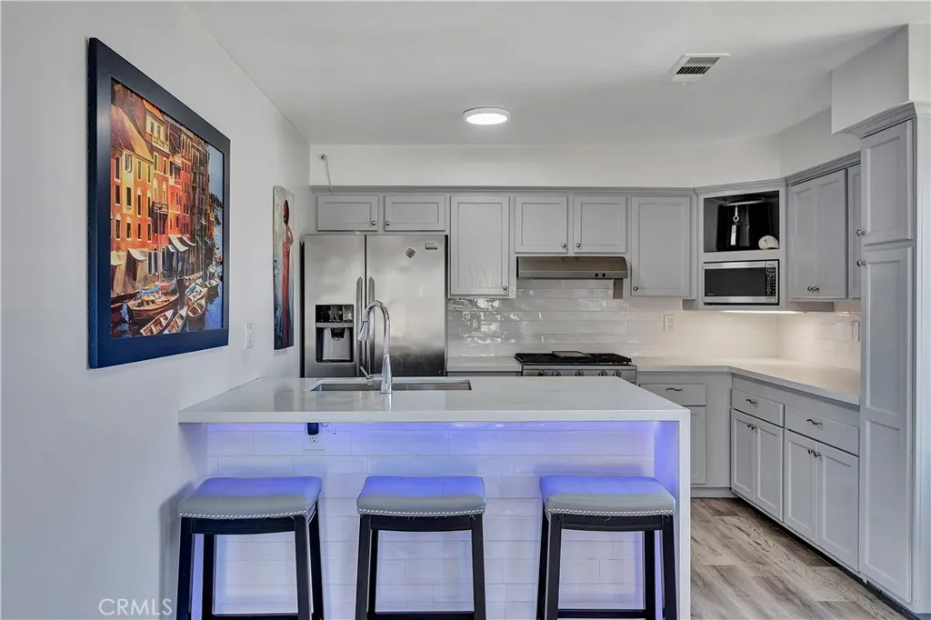 4612 Via Vista Circle 5, Huntington Beach, California 92649 home-pic-7
