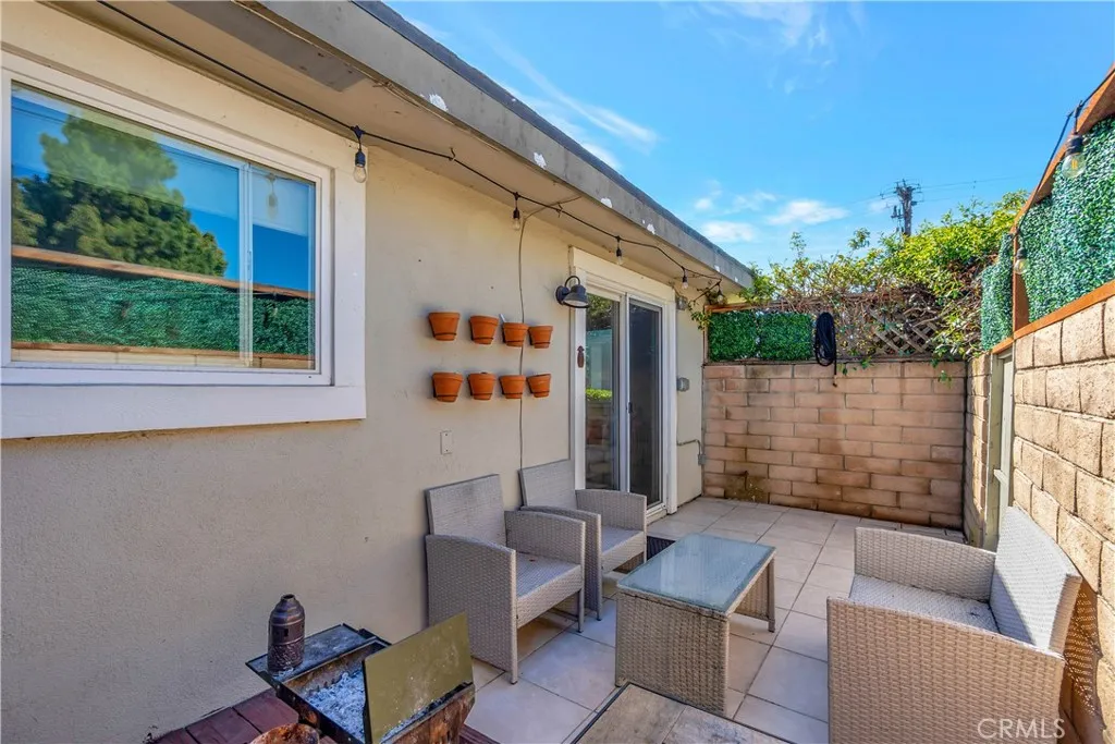 4612 Via Vista Circle 5, Huntington Beach, California 92649 home-pic-19