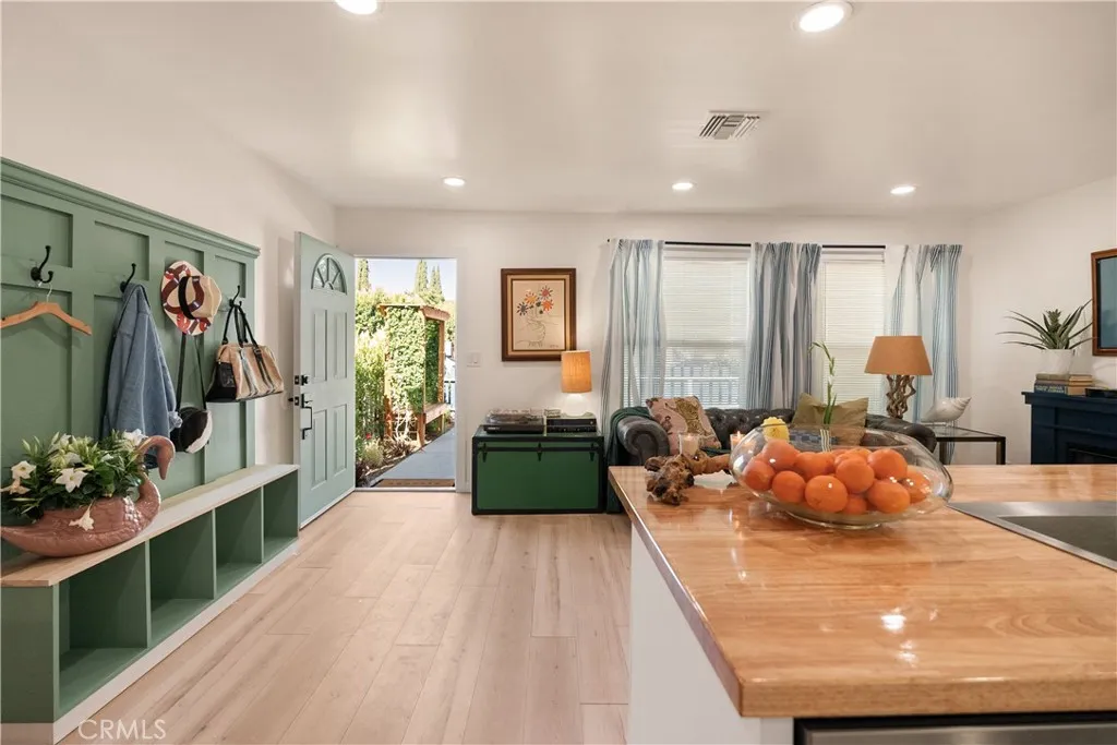 6042 Fair, North Hollywood, California 91606 — photo 5