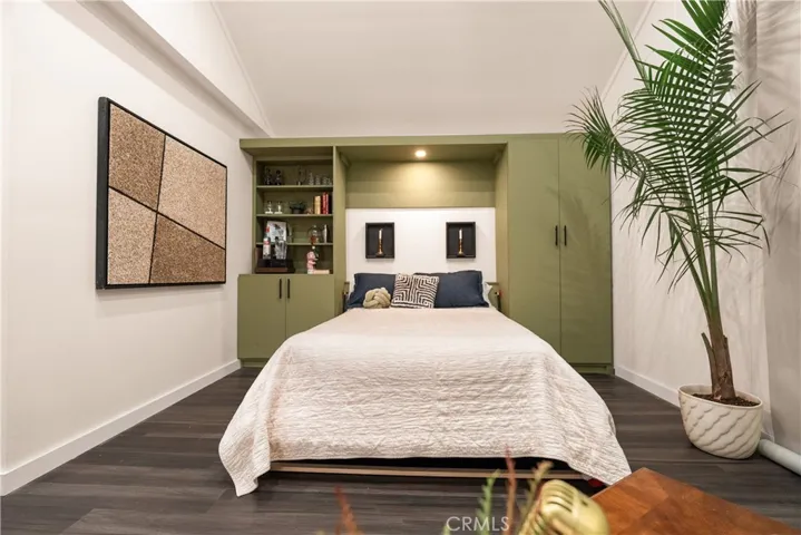 6042 Fair, North Hollywood, California 91606