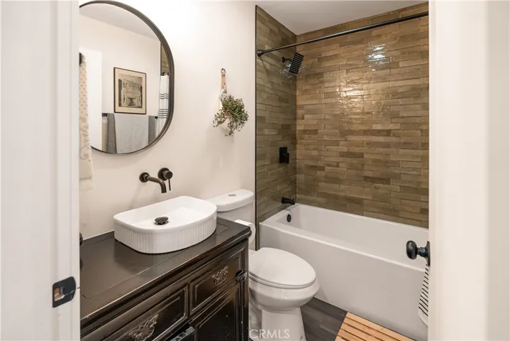 6042 Fair, North Hollywood, California 91606