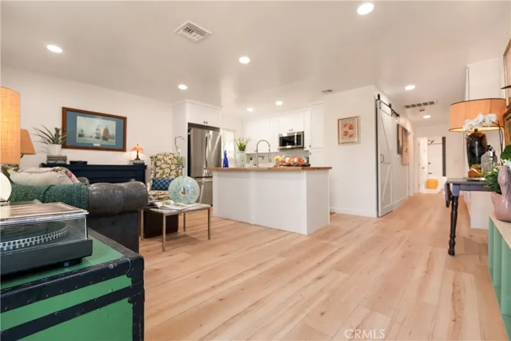 6042 Fair, North Hollywood, California 91606