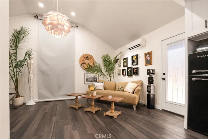 6042 Fair, North Hollywood, California 91606