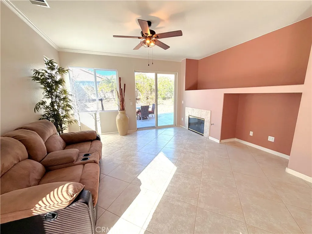 27966 Crystal Spring, Menifee, California 92584 home-pic-7