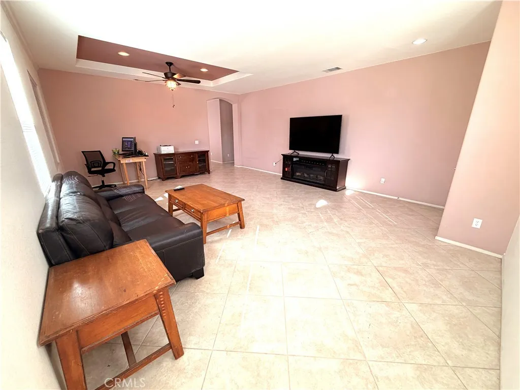 27966 Crystal Spring, Menifee, California 92584 home-pic-3