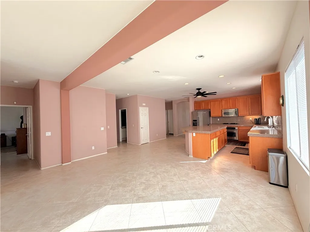 27966 Crystal Spring, Menifee, California 92584 home-pic-9