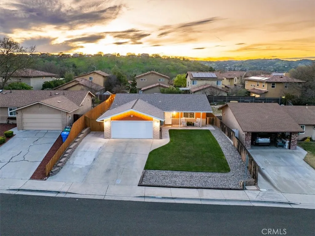 1635 Wade, Paso Robles, California 93446 home-pic-39
