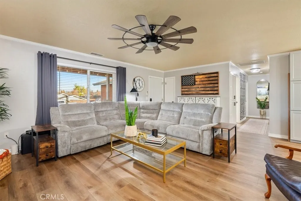 1635 Wade, Paso Robles, California 93446 home-pic-2