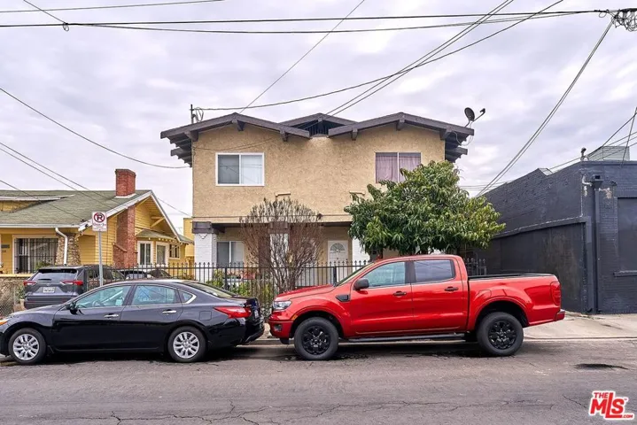 Front View from S Kingsley