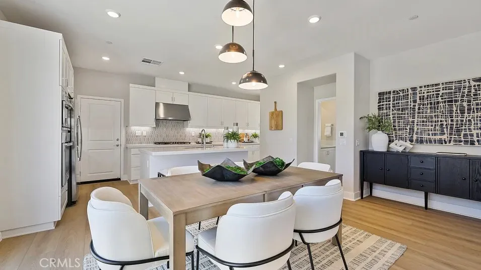 27540 Grand Fir Way, Valencia, California 91381 home-pic-3