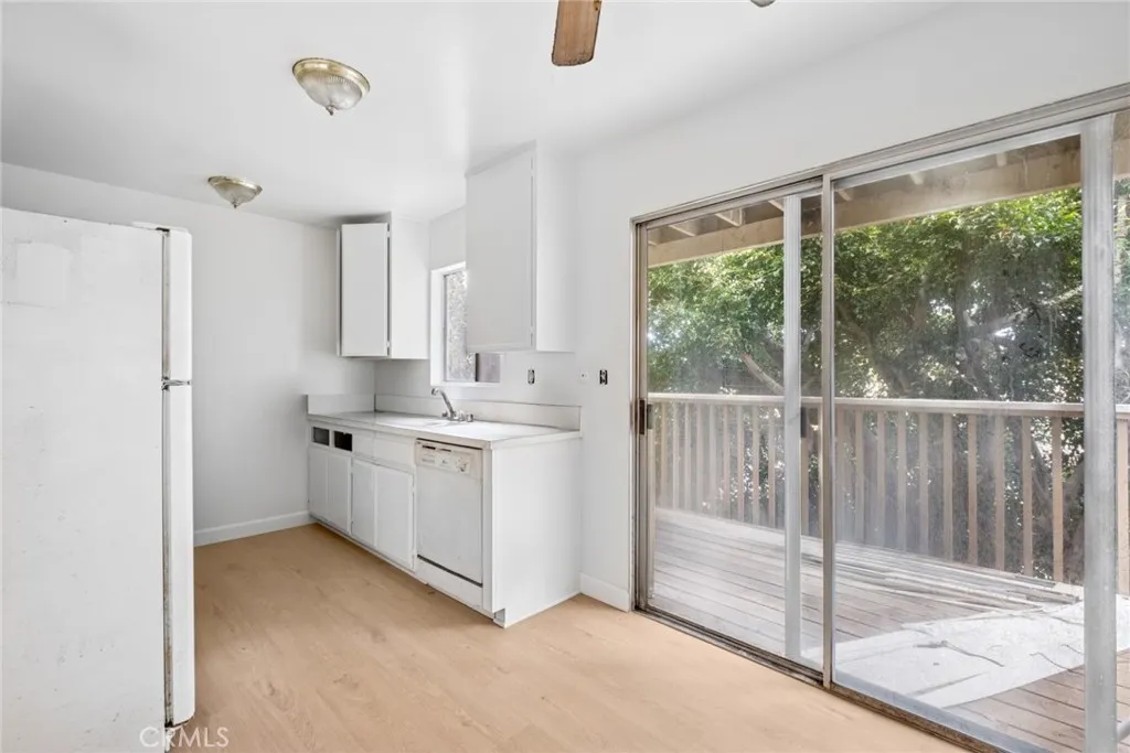1512 Buena Vista, San Clemente, California 92672 home-pic-21