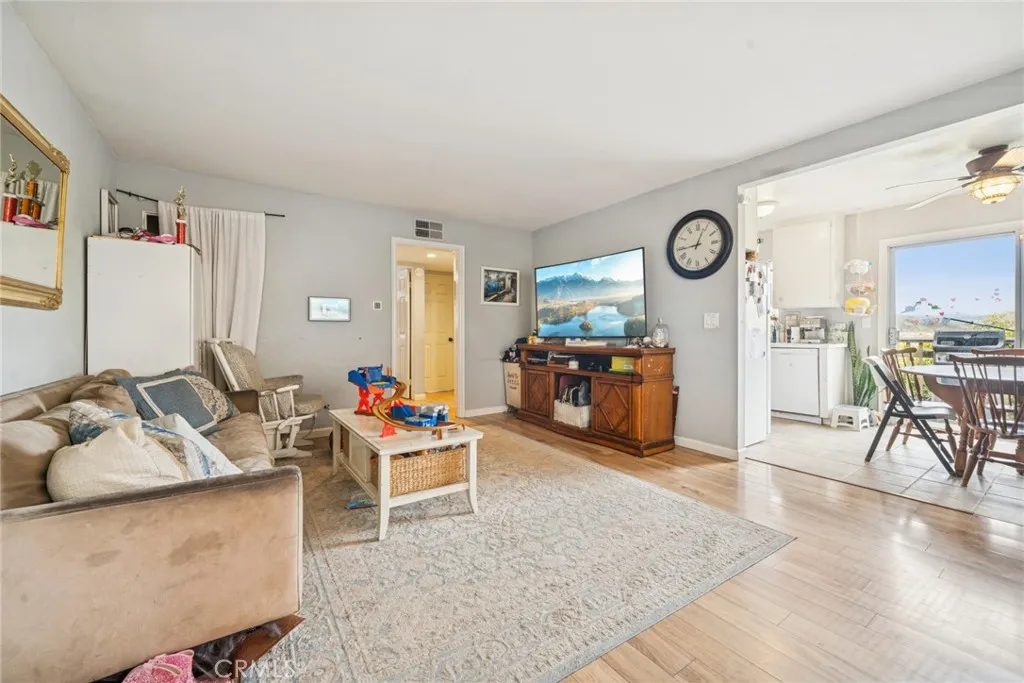 1512 Buena Vista, San Clemente, California 92672 home-pic-35