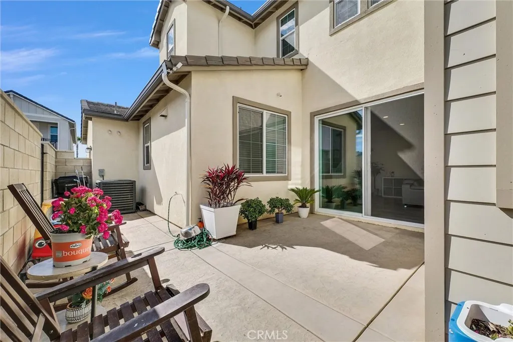 14964 Cavetto Lane, Fontana, California 92336 home-pic-28