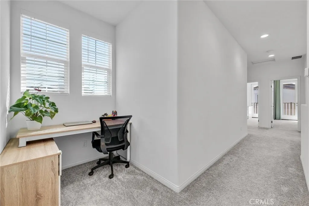 14964 Cavetto Lane, Fontana, California 92336 home-pic-23
