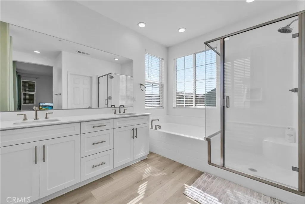14964 Cavetto Lane, Fontana, California 92336 home-pic-26