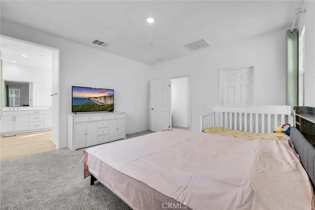 14964 Cavetto Lane, Fontana, California 92336 home-pic-25