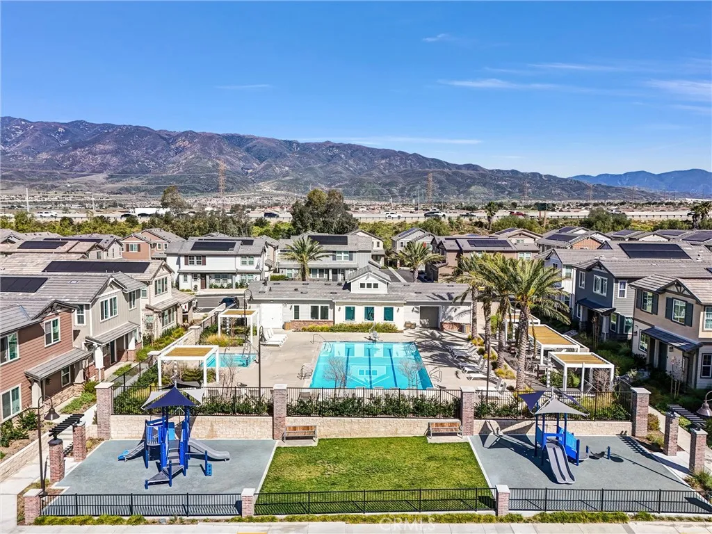 14964 Cavetto Lane, Fontana, California 92336 home-pic-39