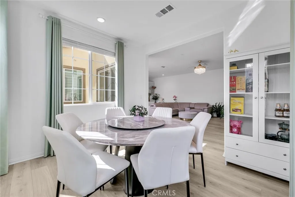14964 Cavetto Lane, Fontana, California 92336 home-pic-7