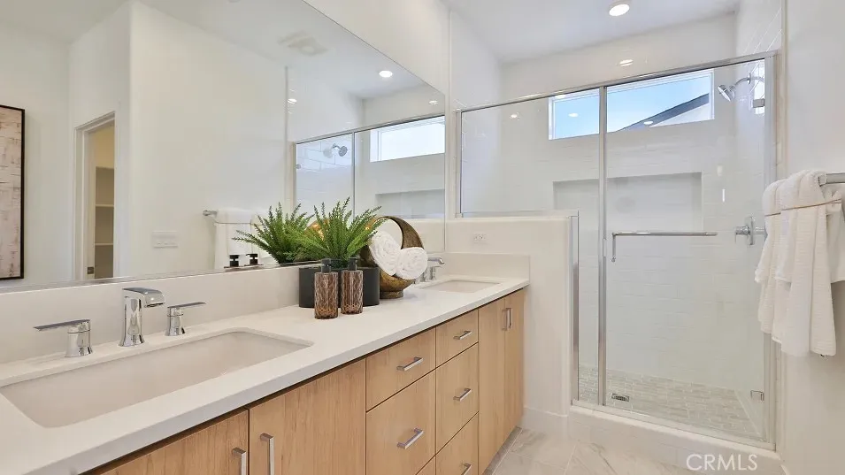 27468 Pistachio Way, Valencia, California 91381 home-pic-13