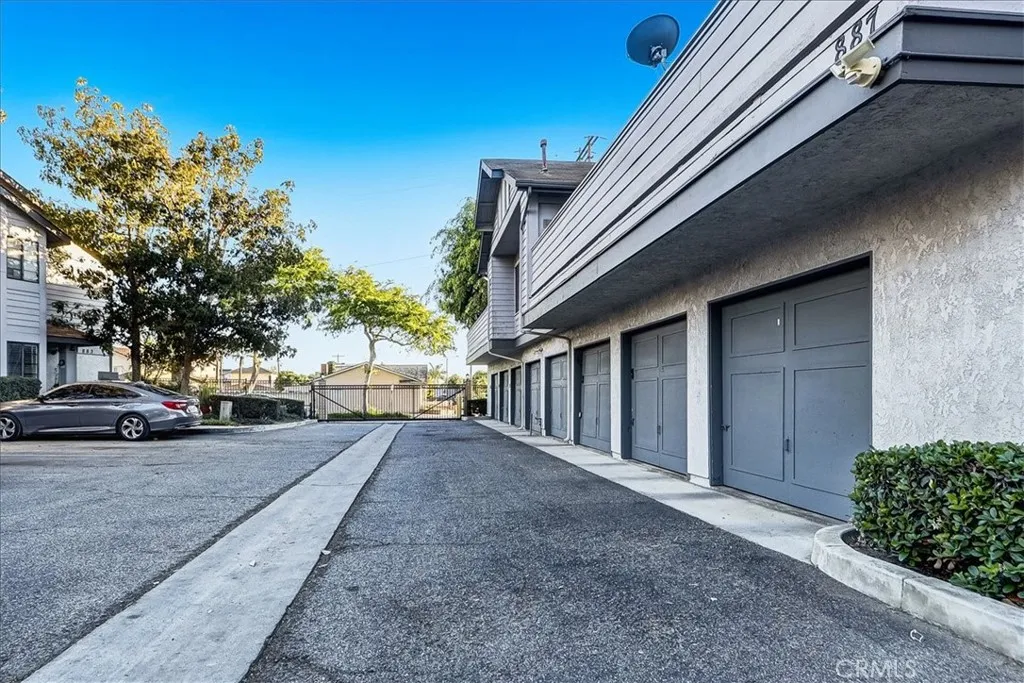883 W 34th Street N, Long Beach, California 90806 home-pic-8