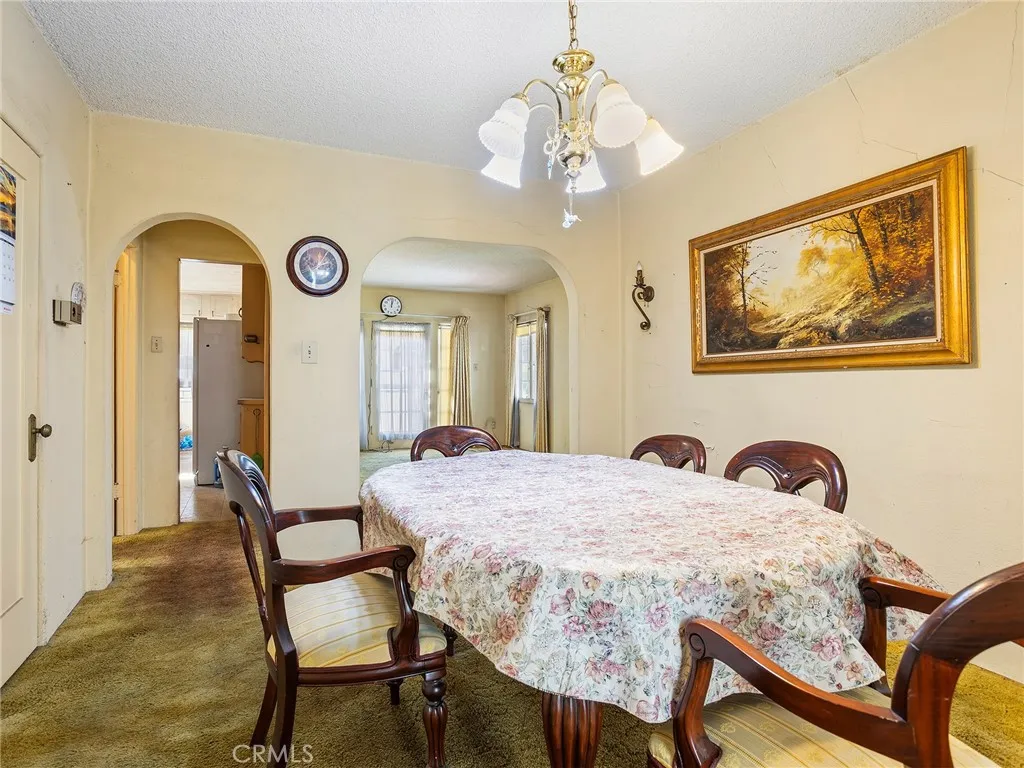 966 E Glenoaks Boulevard, Glendale, California 91207 home-pic-8