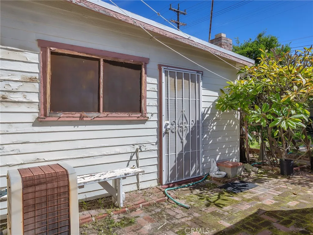 966 E Glenoaks Boulevard, Glendale, California 91207 home-pic-29
