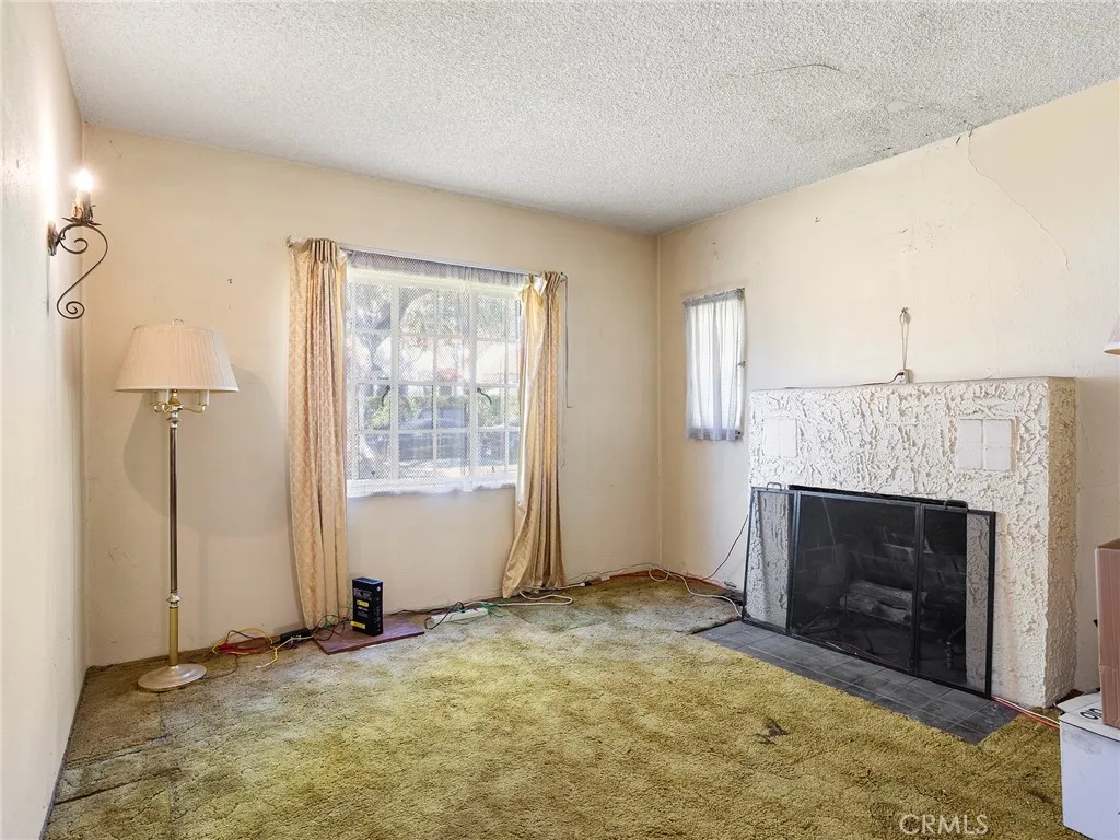 966 E Glenoaks Boulevard, Glendale, California 91207 home-pic-9
