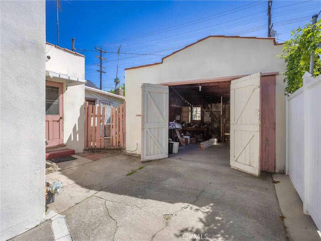 966 E Glenoaks Boulevard, Glendale, California 91207 home-pic-23