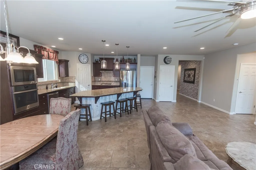 7375 E Lansing, Fresno, California 93737 home-pic-9