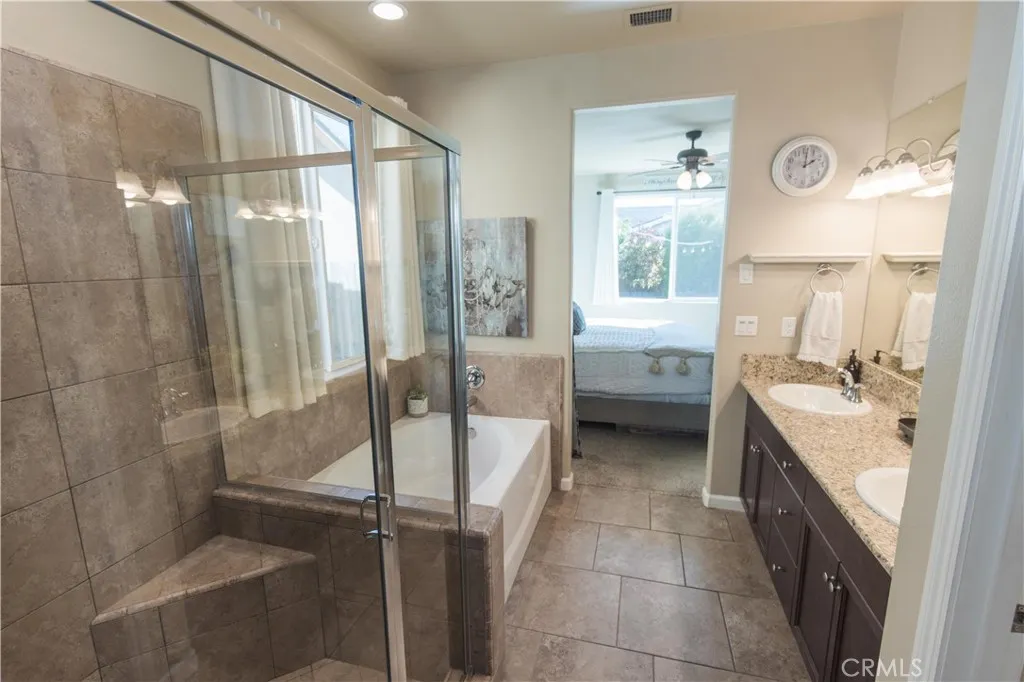 7375 E Lansing, Fresno, California 93737 home-pic-26