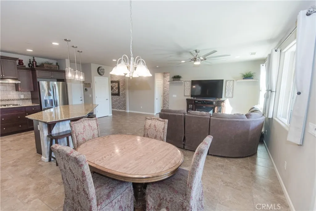 7375 E Lansing, Fresno, California 93737 home-pic-12