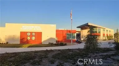 walking distance to Wedgeworth Elementary School